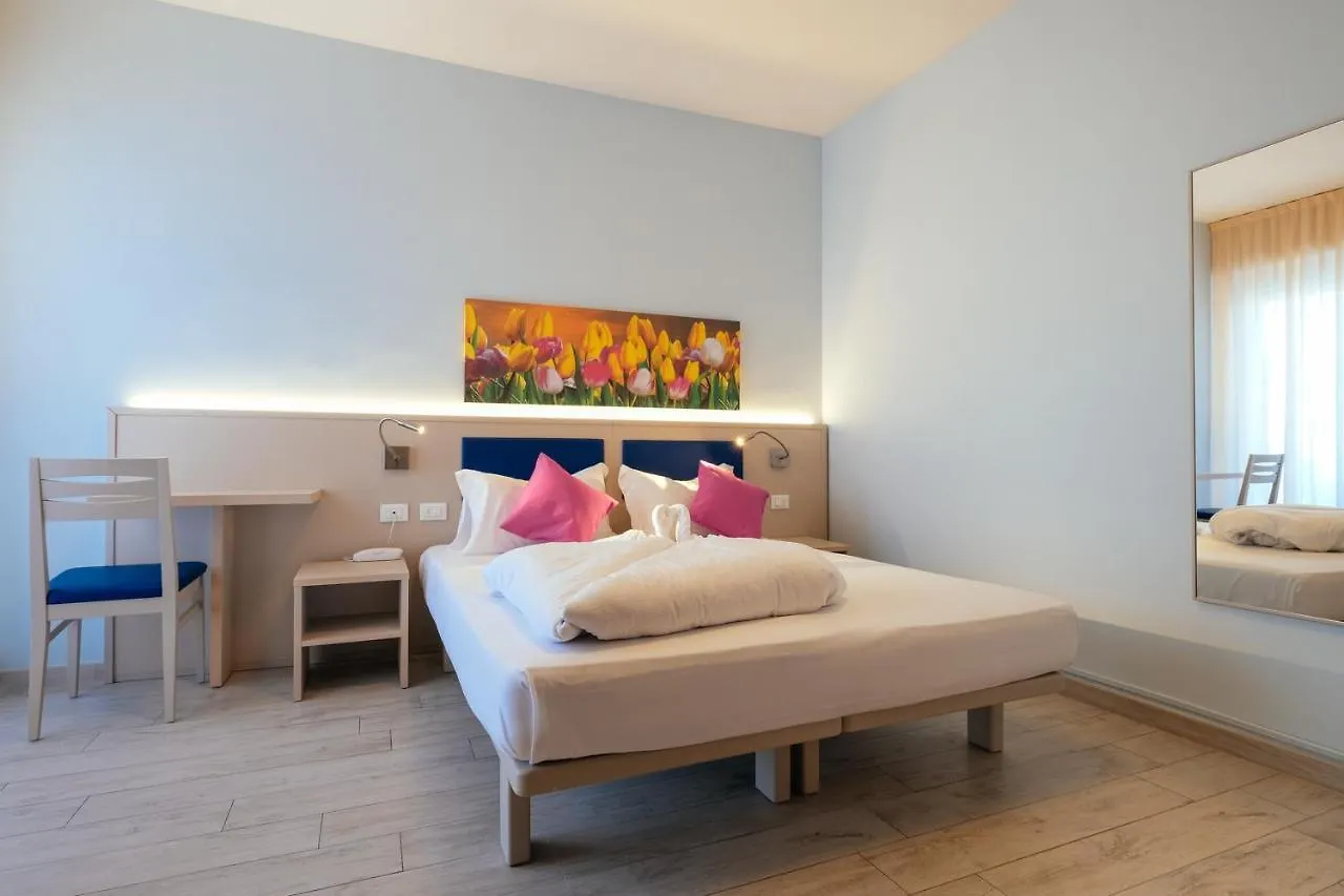 ***  Hotel Firenze 3 Stelle Superior Brenzone sul Garda Italy