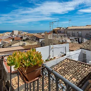 Casa Eu - Bilocale Ortigia Wifi Apartment