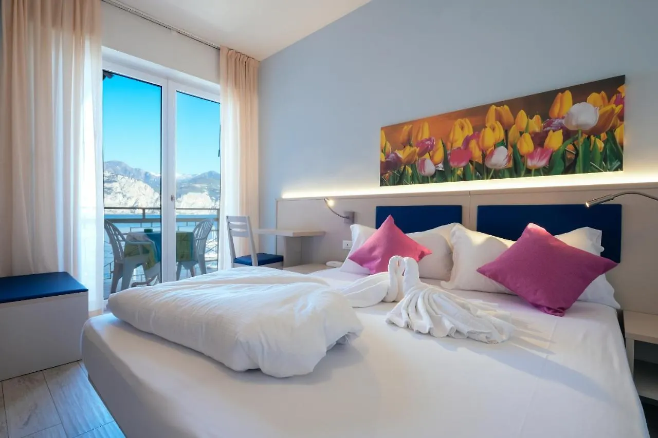 Hotel Firenze 3 S Brenzone sul Garda 3*,  Italien