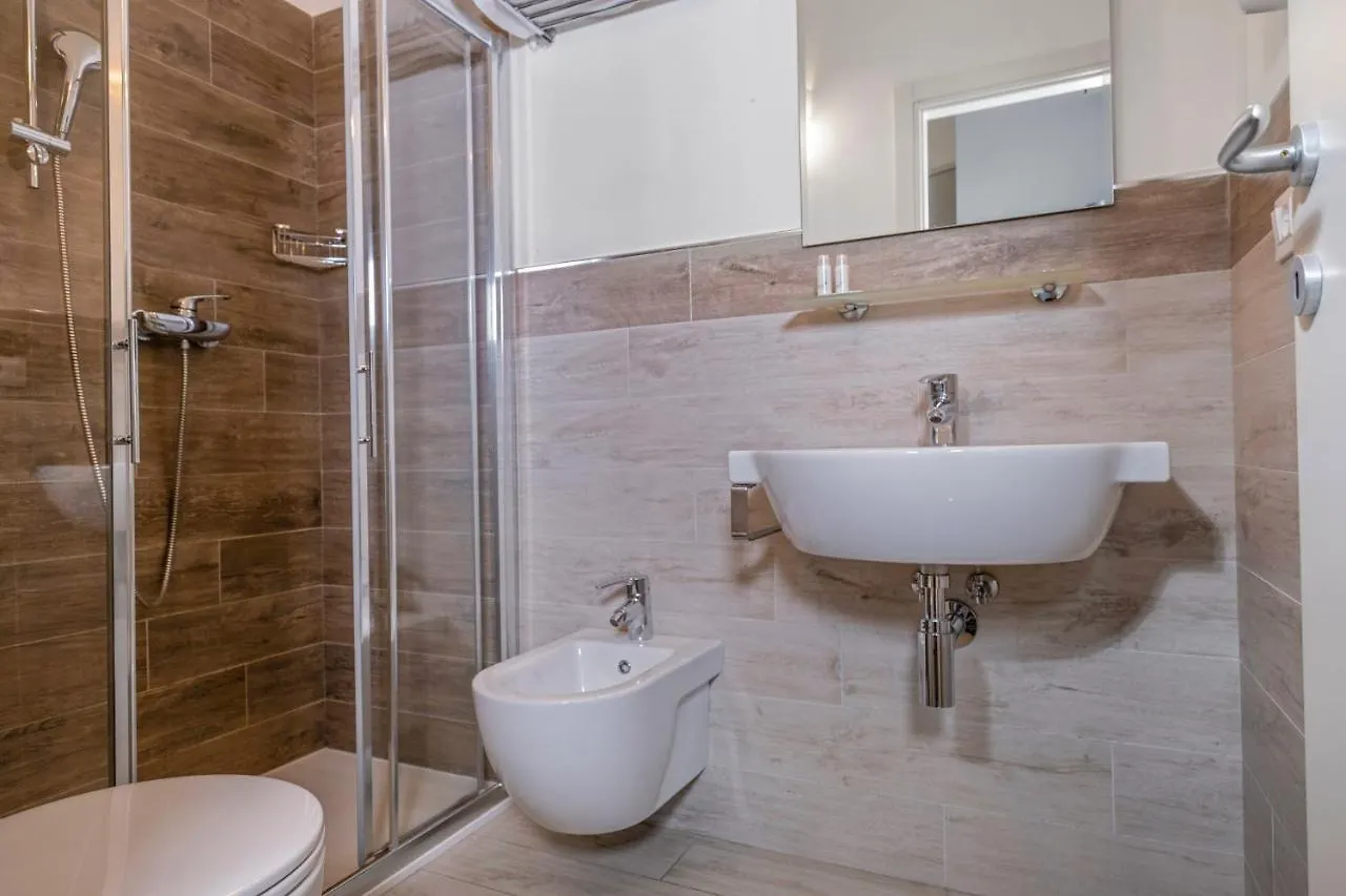 Hotel Firenze 3 S Brenzone sul Garda